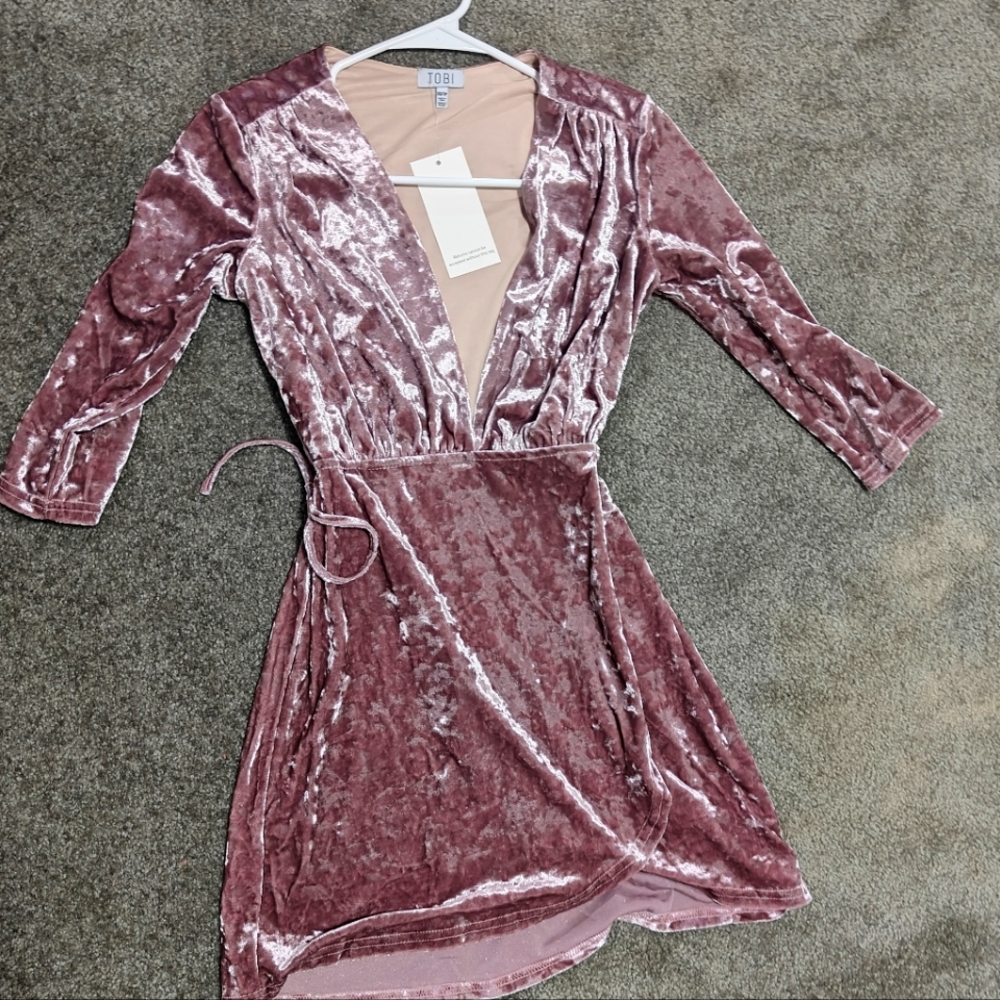 NWOT TOBI dress